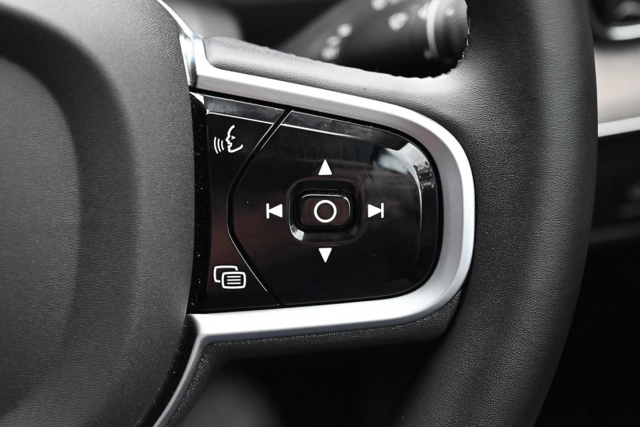 2026 Volvo XC90 L Series Ultra B5 Dark SUV