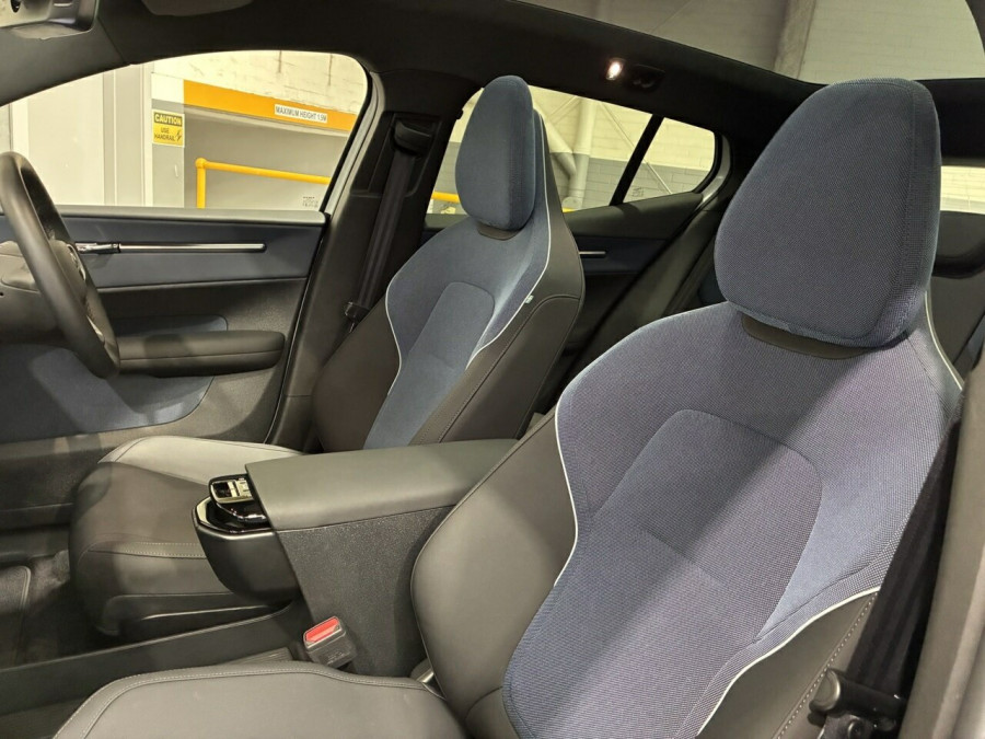 2024 Volvo EX30  Twin Motor Performance Ultra SUV Image 23