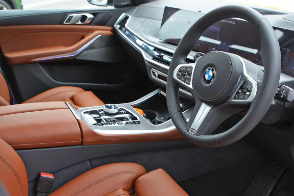 2025 BMW X5 G05 LCI xDrive30d M Sport SUV image 6