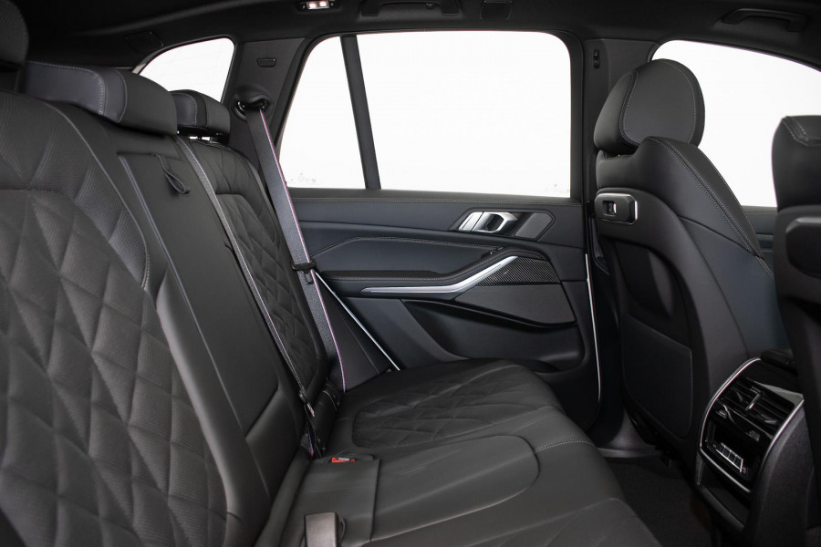 2026 BMW X5 G05 LCI M60i SUV