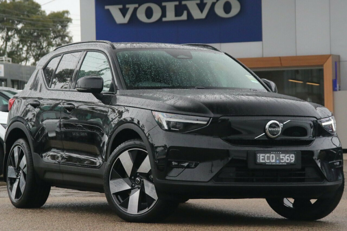 2026 Volvo EX40  Ultra Twin Motor Performance SUV
