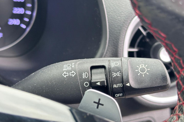 2022 Kia Cerato BD GT Hatch Image 25