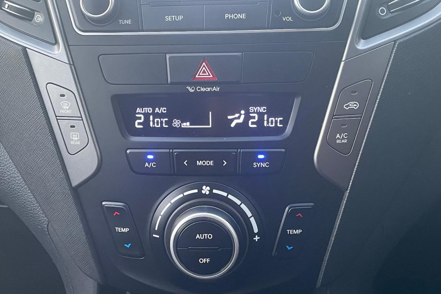 2017 Hyundai Santa Fe DM3 Series II Active X SUV Image 17
