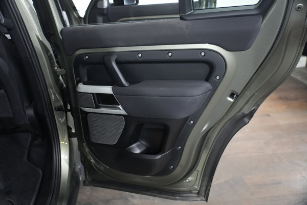 2023 Land Rover Defender L663 130 D300 SE SUV Image 32