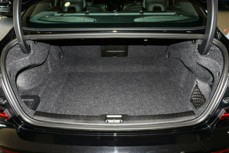 2019 MY20 Volvo S60 Z Series T5 R-Design Sedan Image 20