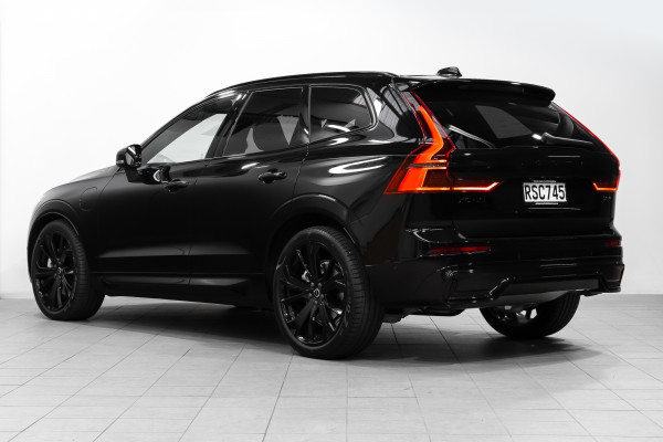 2026 Volvo XC60 UZ T8 Ultra Plug-in-hybrid AWD SUV Image 6