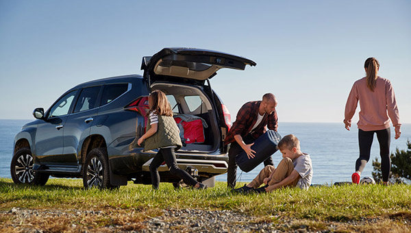 Pajero Sport SIZE & SPACE