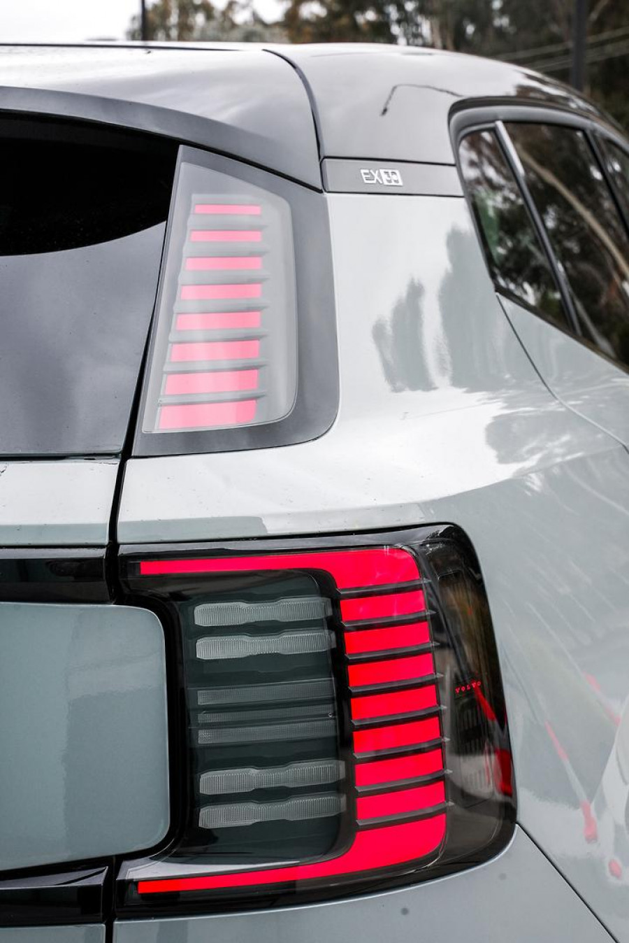 2024 MY25 Volvo EX30  Twin Motor Performance Ultra SUV Image 25
