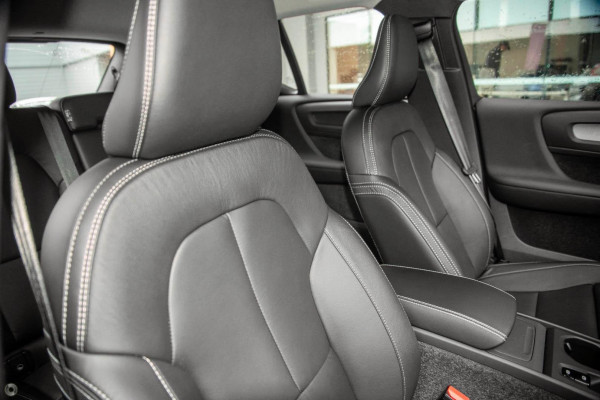 2025 MY26 Volvo XC40 XZ Plus B4 SUV Image 7
