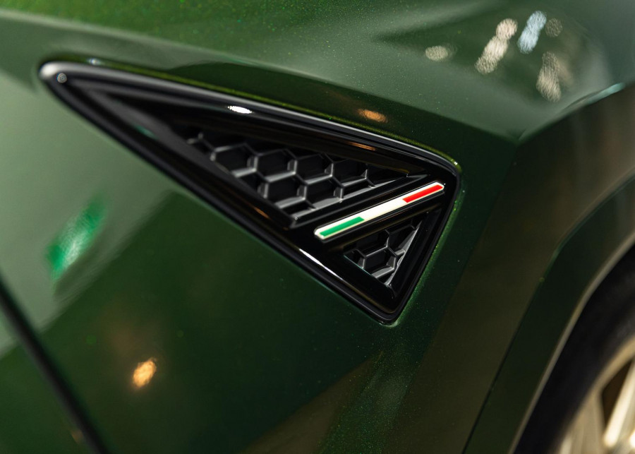 2025 Lamborghini Urus 636 SE SUV Image 39