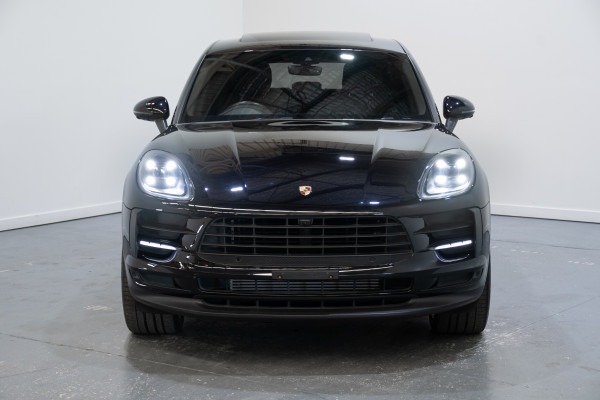 2021 Porsche Macan SUV Image 8