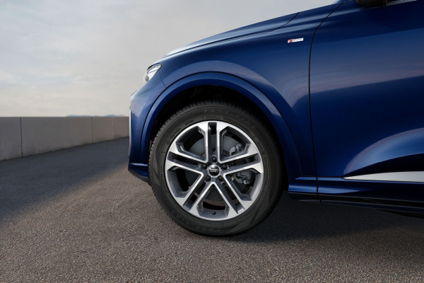 2025 Audi Q5 GU TDI 150kW SUV