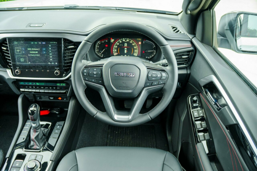 2025 Isuzu MU-X RJ X-TERRAIN SUV Image 13