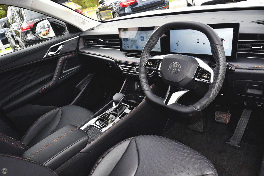 2025 MY24.5 MG HS AS33 Excite SUV Image 6