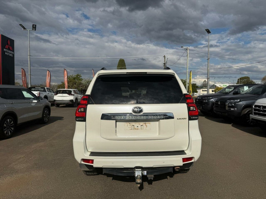 2023 Toyota LandCruiser Prado GDJ150R Kakadu SUV Image 6