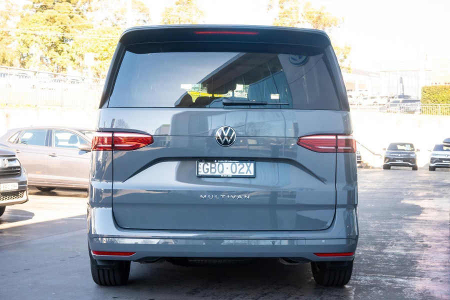 2025 Volkswagen Multivan T7 TDI360 Life SWB People Mover Image 5