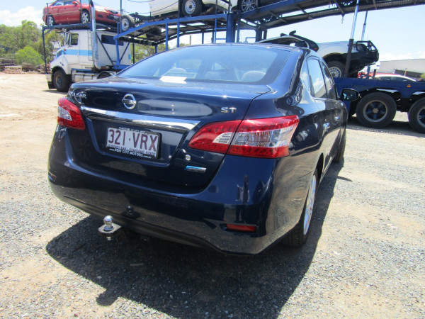 2014 Nissan Pulsar B17 SERIES 2 ST Sedan
