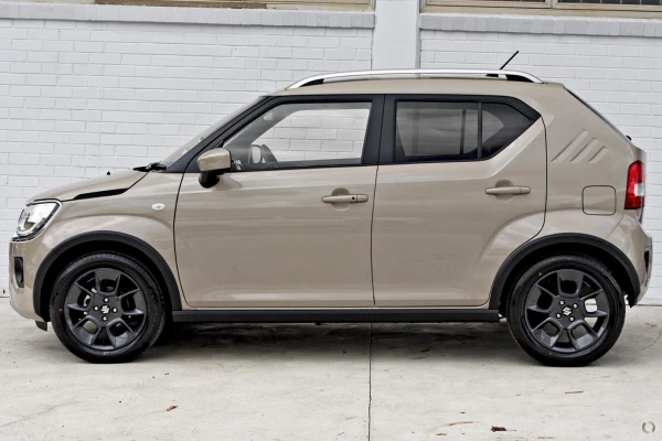 2024 Suzuki Ignis MF Series II GLX SUV Image 4