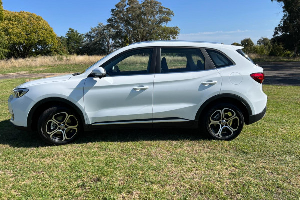 2025 MG ZS ZS32 Essence SUV