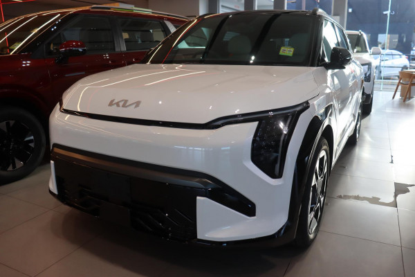 2026 MY27 Kia EV3 SV GT-Line SUV Image 5