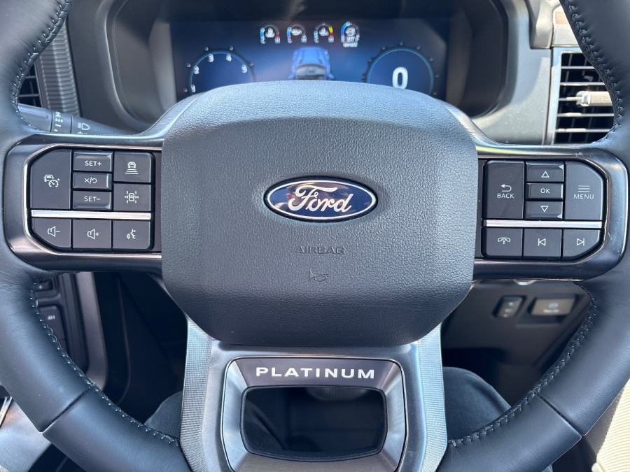 2024 Ford F-150  Platinum Dual Cab Image 12