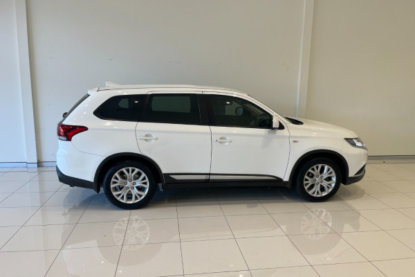 2020 Mitsubishi Outlander ZL ES SUV