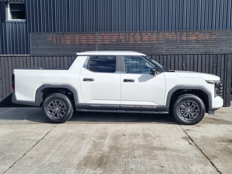 2025 MG U9 Explore Ute Image 2