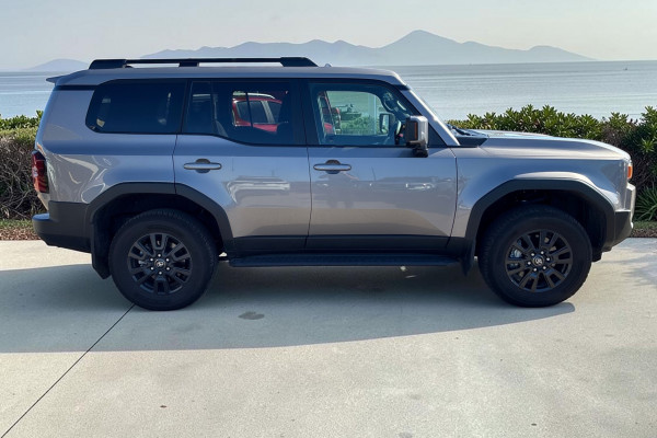 2026 Toyota LandCruiser Prado GDJ251R GXL SUV Image 2