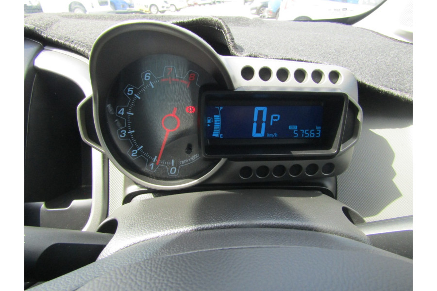 2015 Holden Barina TM  X Hatch Image 15