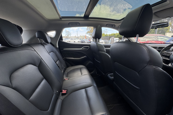 2019 MG ZS AZS1 Essence SUV Image 15