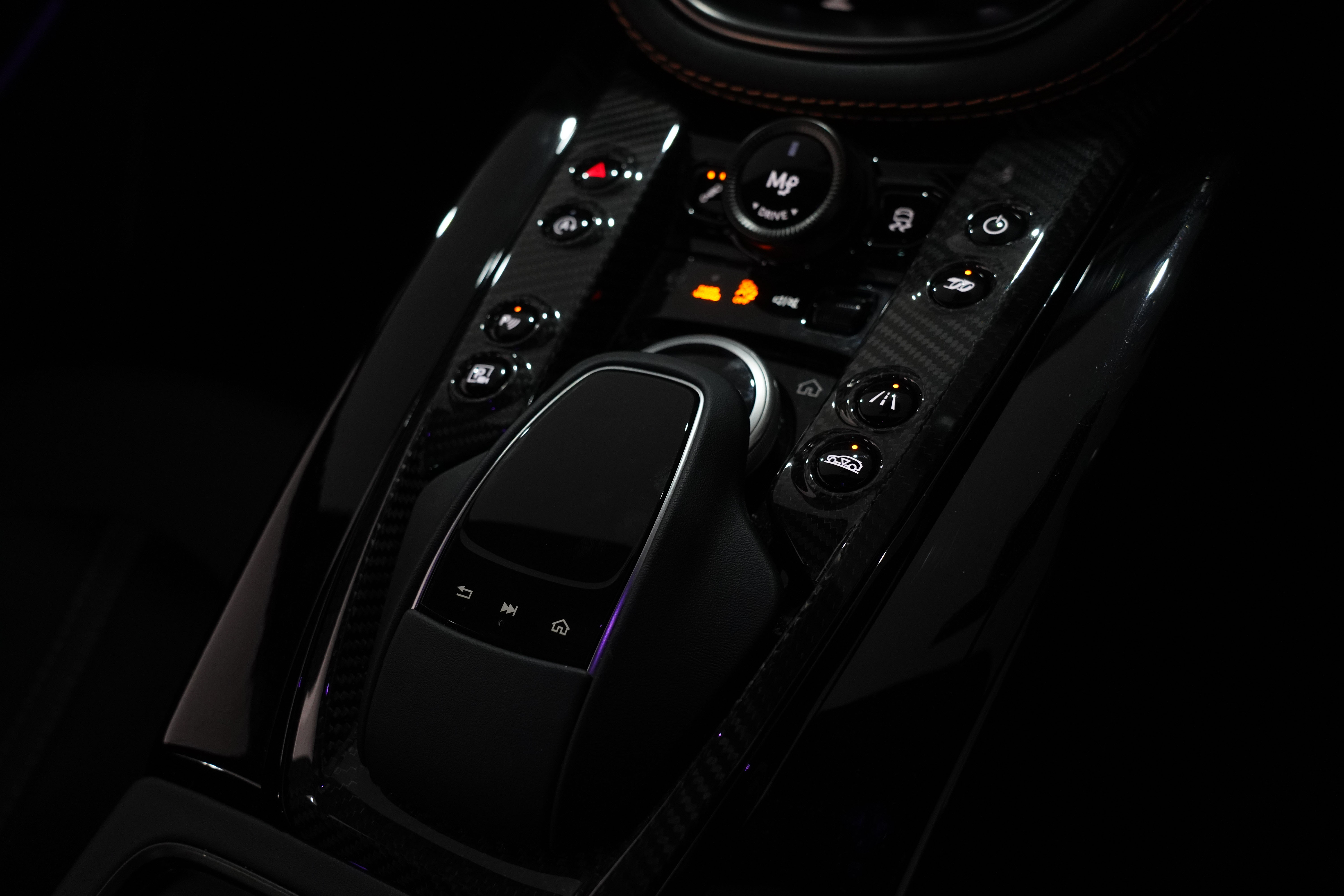2022 Aston Martin DBX 707 SUV Image 34