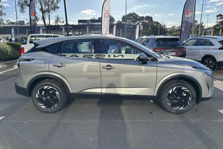 2025 Nissan QASHQAI J12 ST-L SUV Image 8