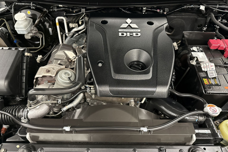 2018 MY19 Mitsubishi Pajero Sport QE Exceed SUV Image 10
