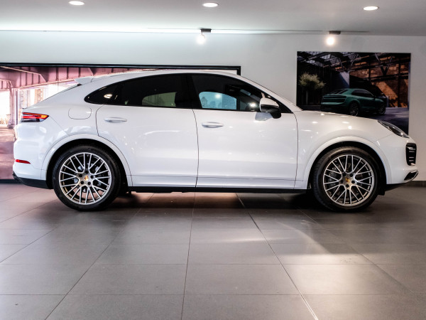 2022 MY23 Porsche Cayenne S Platinum Edition Coupe image 6