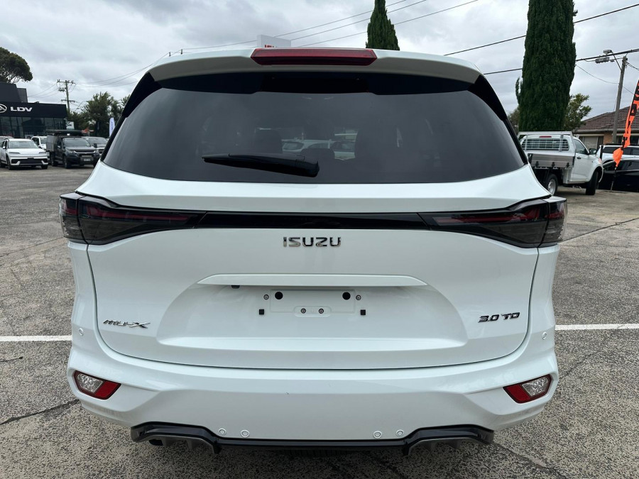 2026 MY25.5 Isuzu MU-X RJ LS-T SUV Image 4