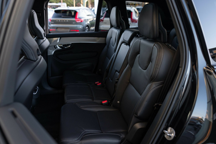 2026 Volvo XC90 L Series Black Edition SUV Image 12
