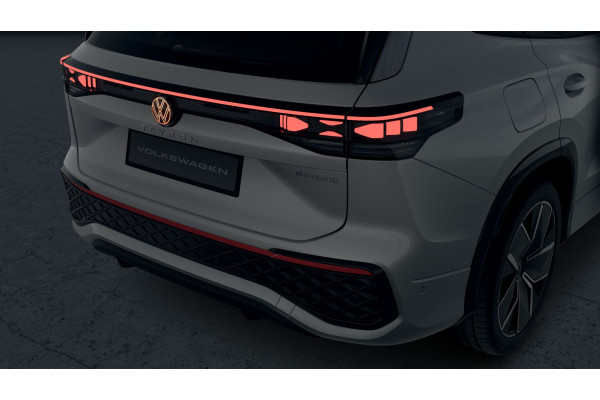 2026 Volkswagen Tayron R4 200TSI eHybrid R-Line SUV Image 5