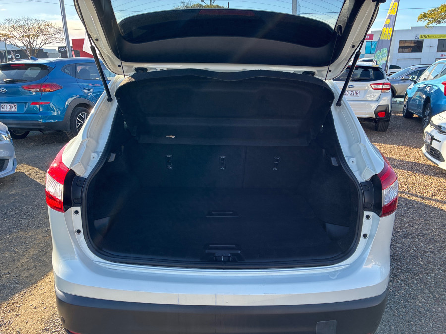 2017 Nissan QASHQAI J11 Ti SUV Image 13
