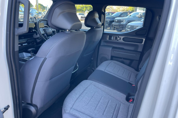 2025 MY26 Kia Tasman TK SX Cab Chassis Image 12
