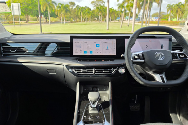 2026 MY25 MG HS AS33H Excite Hybrid+ SUV Image 4