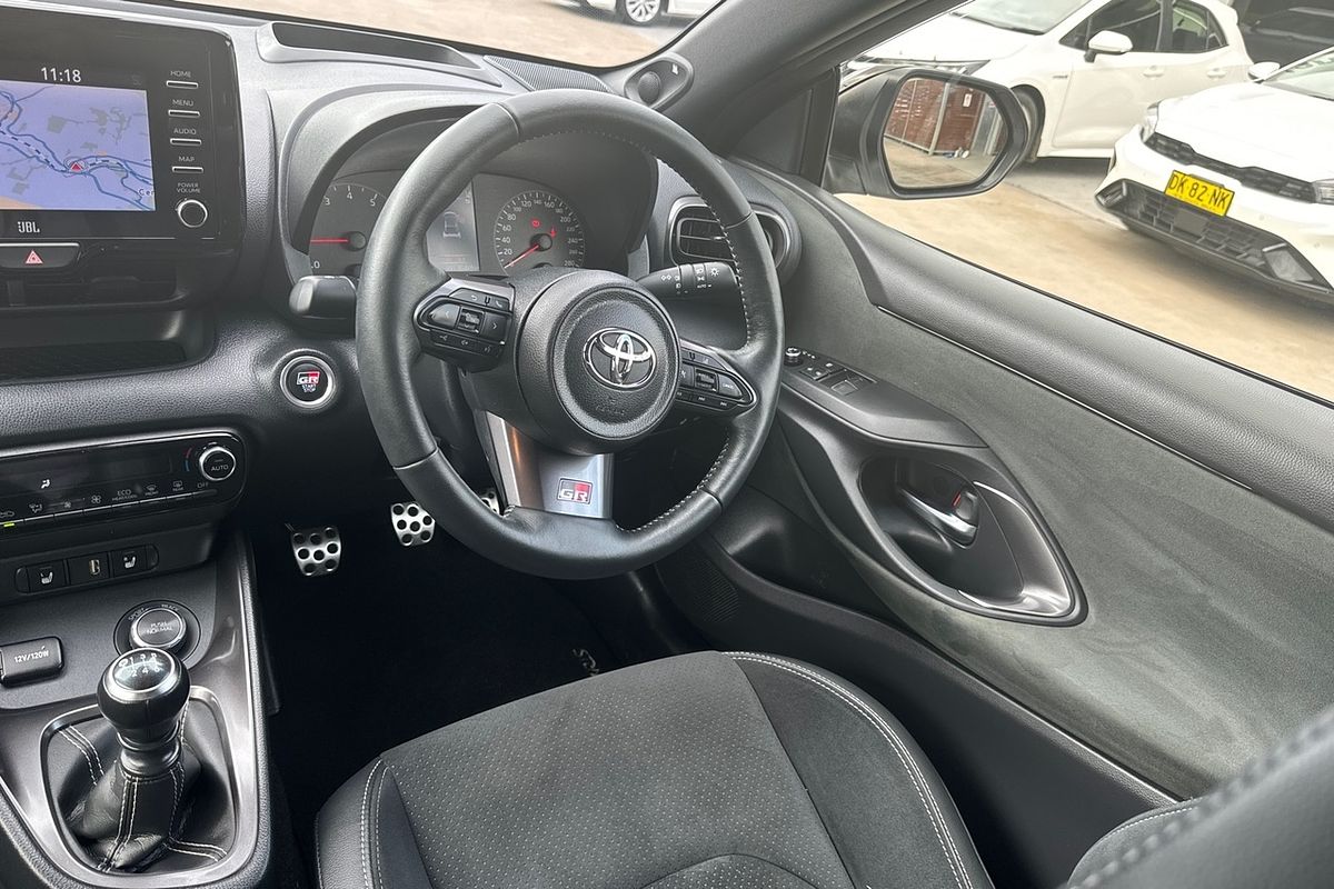2021 Toyota Yaris GXPA16R GR Hatch Image 7