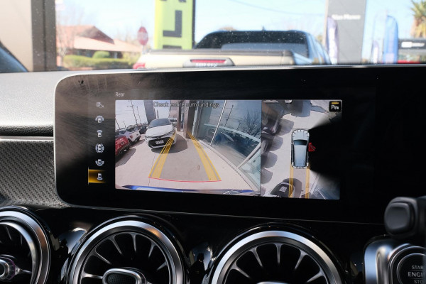 2020 Mercedes-Benz GLB-Class X247 GLB200 SUV Image 10