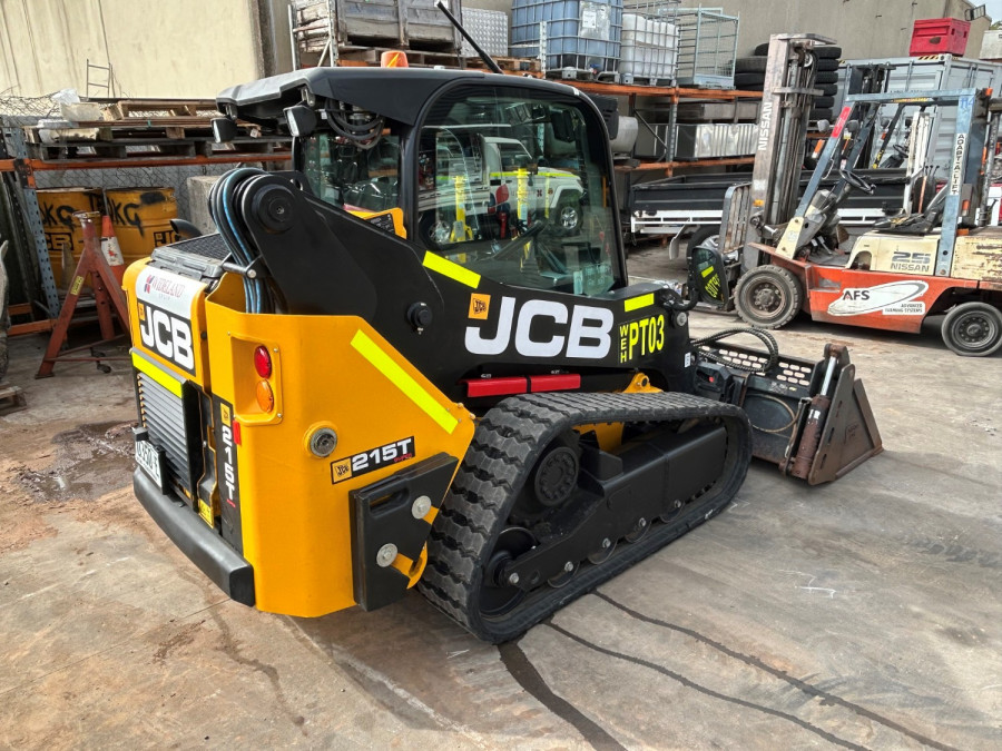 2023 JCB COMPACT TRACK LOADER Wheeled Skidsteer Loader Image 4