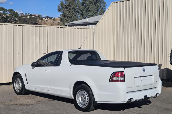 2017 Holden Ute VF Series II  Ute Image 6