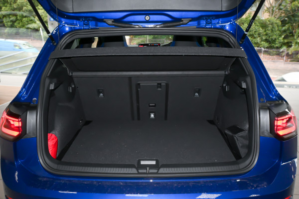 2025 Volkswagen Golf 8.5 R Hatch Image 21