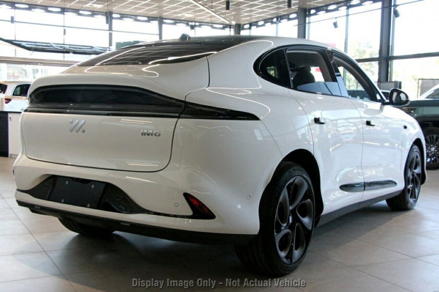 2026 MY25 MG IM6 S12L Platinum SUV Image 3