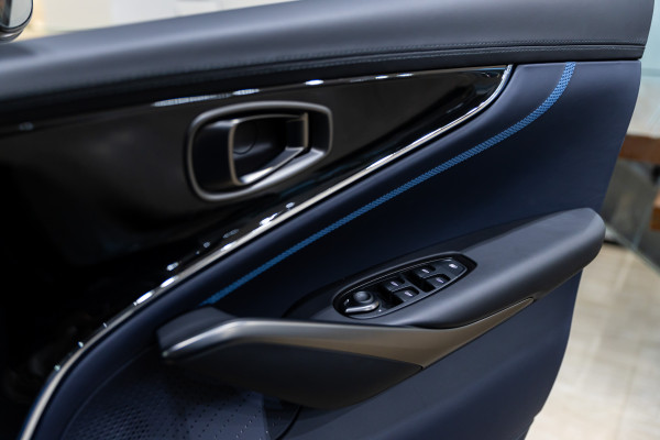 2025 Aston Martin DBX  707 SUV Image 31