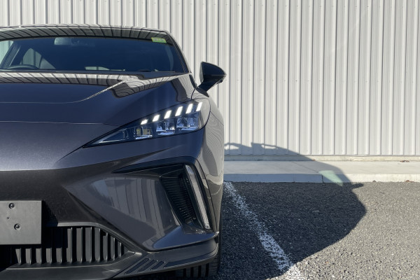 2024 MY23 MG MG4 MEH32 Essence 64 Hatch Image 5