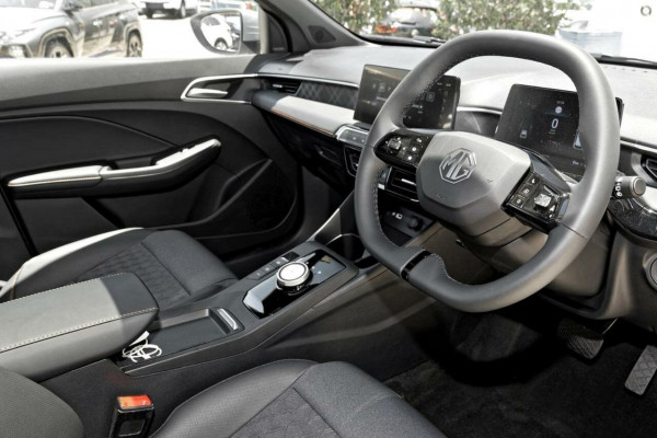 2025 MY25.5 MG MG3 ZP22 Essence Hybrid+ Hatch Image 10
