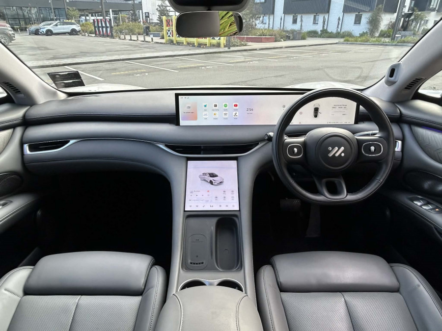 2026 MG IM6 Platinum SUV Image 7